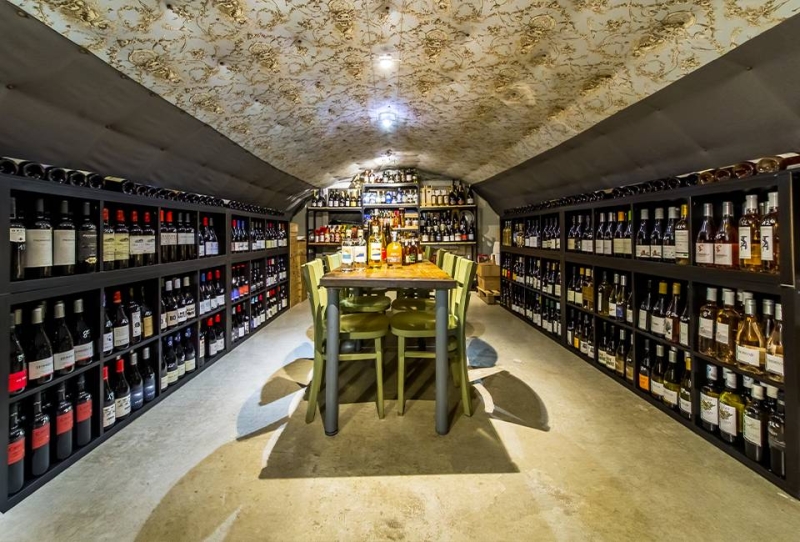 Cave à vins - L'ardoise Fût-ée - Resto Brive la Gaillarde - restaurant sympa DONZENAC